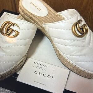 NWT Gucci GG Marmont Quilted Leather Open Back White Espadrille Sandals, EU 40